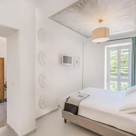 ゲストハウス ラ トレッタ マナローラ