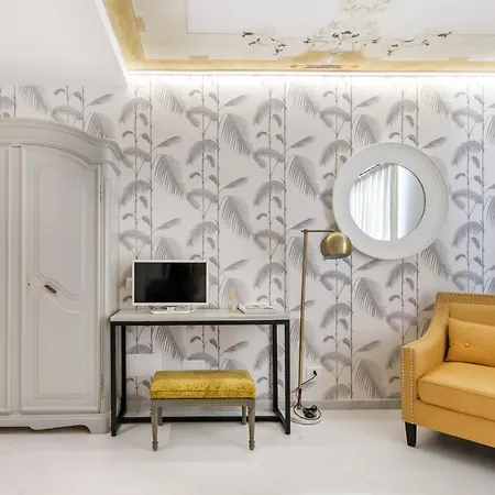 ラ トレッタ ゲストハウス 4*